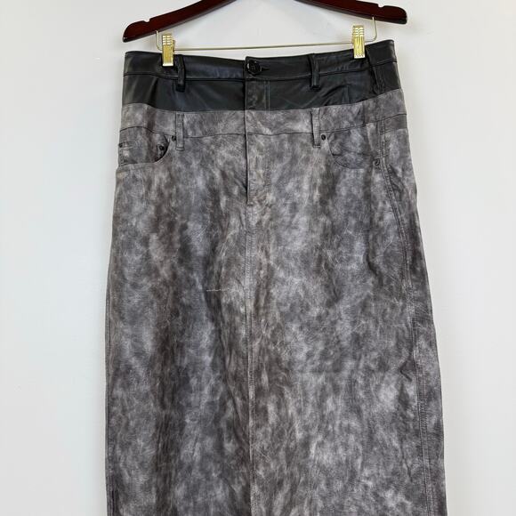 AFRM
Easton Double Maxi Skirt 🪷 - Picture 6 of 15